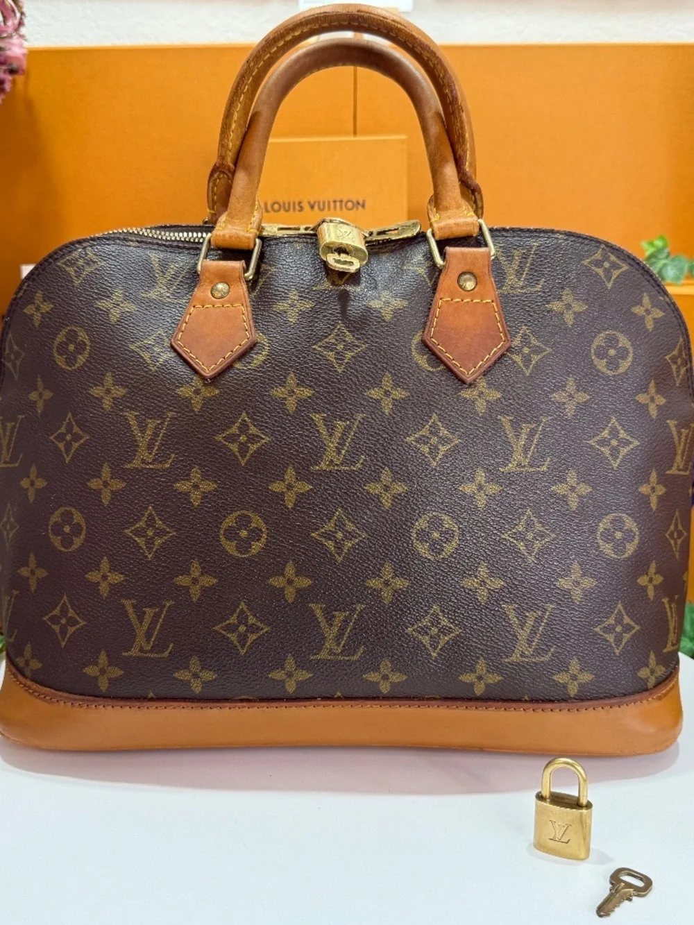 ECLECTIC LOUIS VUITTON MONOGRAM ALMA TOTE! - Picture 8 of 17
